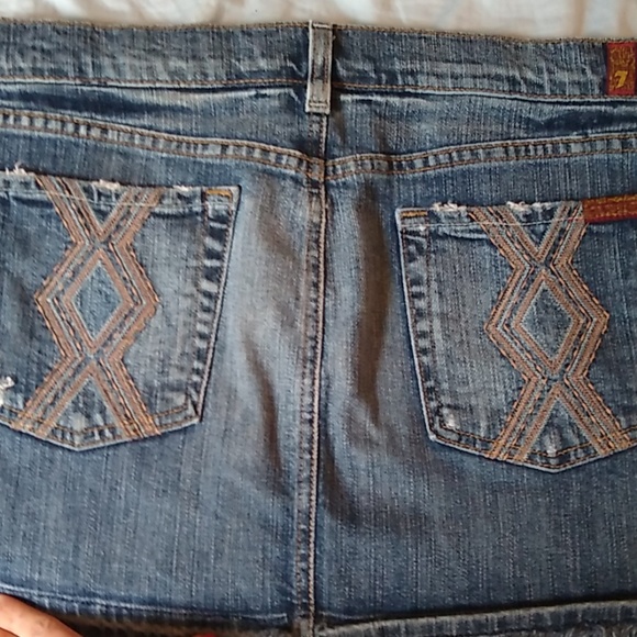 Jean skirt - Picture 2 of 3